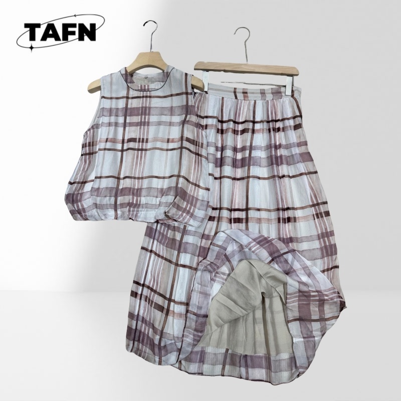 Conjunto Elegante Feminino em  - Midi Skirt Floral avaliação e preço